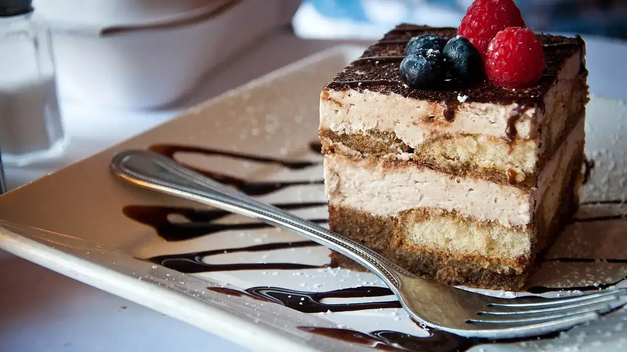Tiramisu with berries